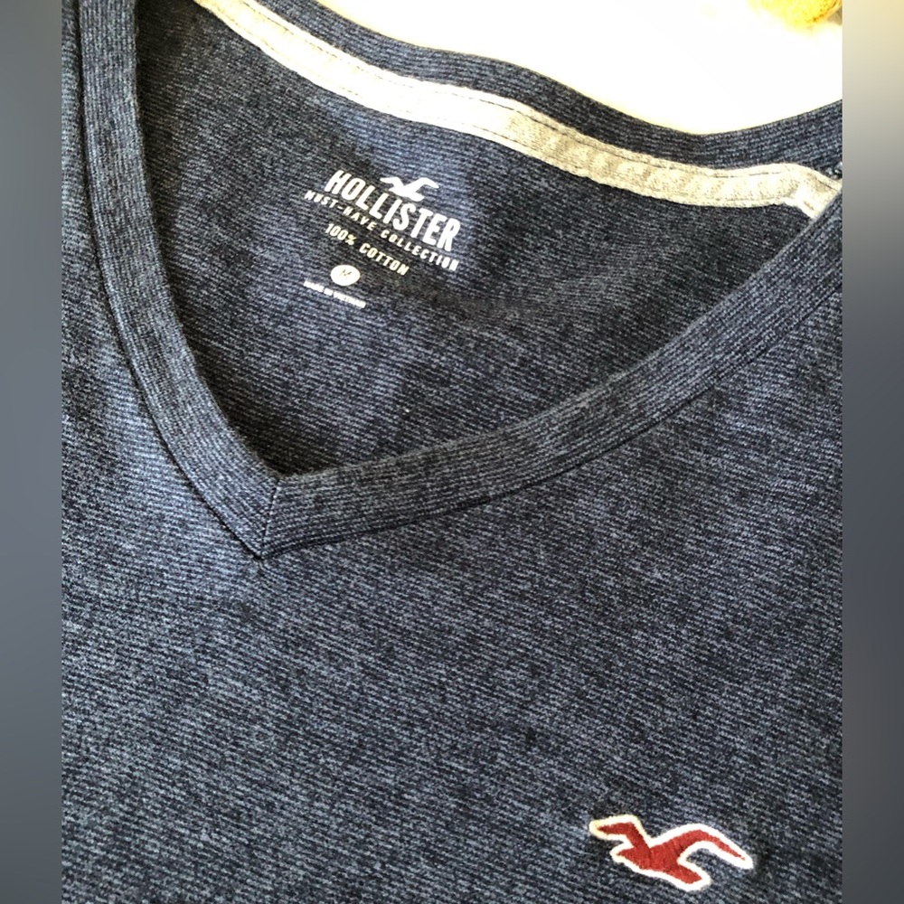 Hollister shirt blue/grey. Great condition